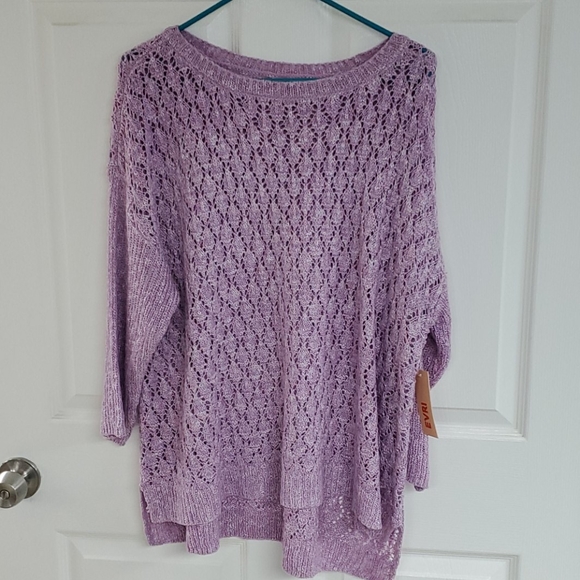 EVRI Sweaters - NWT PURPLE PULLOVER SWEATER